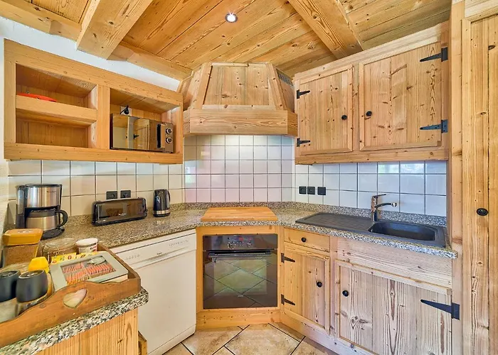 Petit Yeti Chalet
